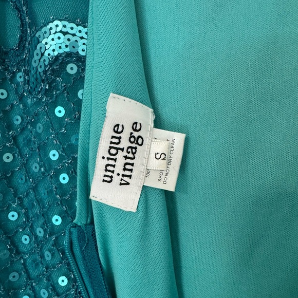 Unique Vintage 1920s Emerald Green Flapper Dress - Picture 4 of 4